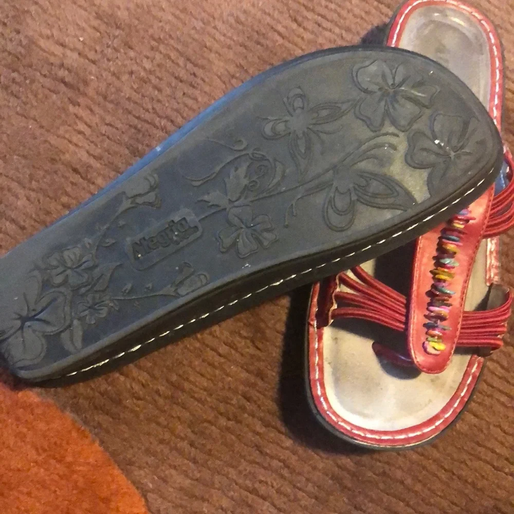 Alegria‎ sandals